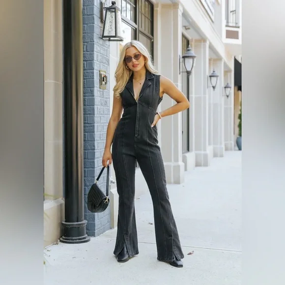 Free people Ring The Alarm Jumpsuit Sz L Short NEW! - Picture 2 of 7